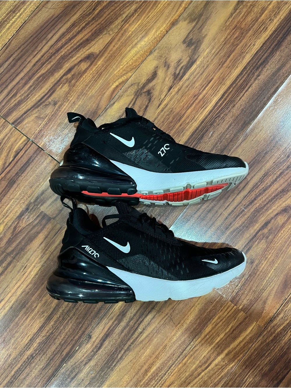 Nike Air Max 270 Boys US 5.5Y Black & Red Sneakers